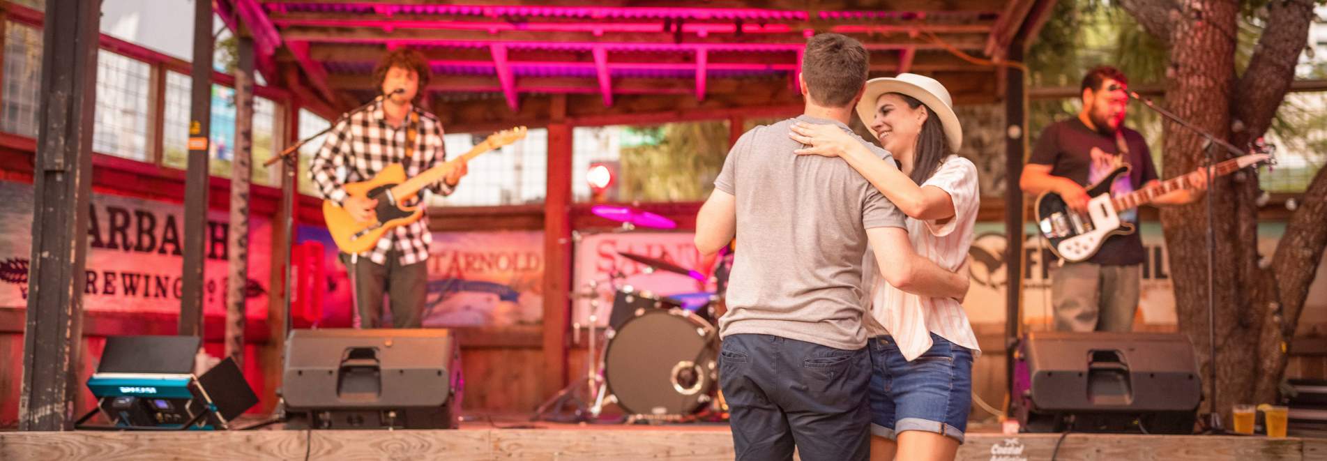 Country band and dancing Lifestyle Photography from K2 Productions